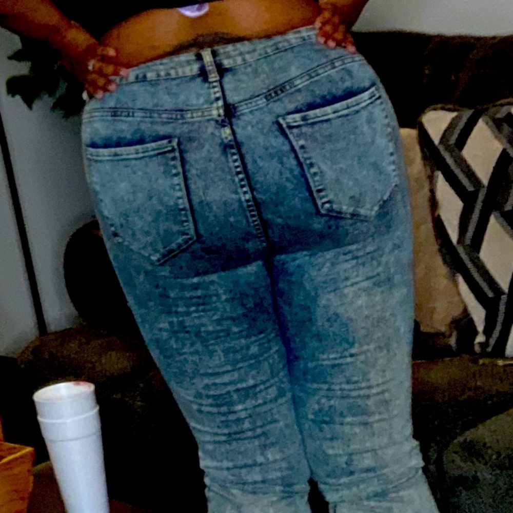 High waist acid washed distressed jeans